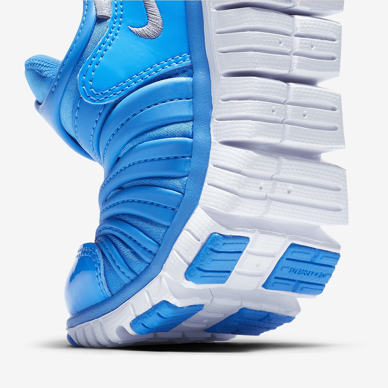 nike dynamo free junior