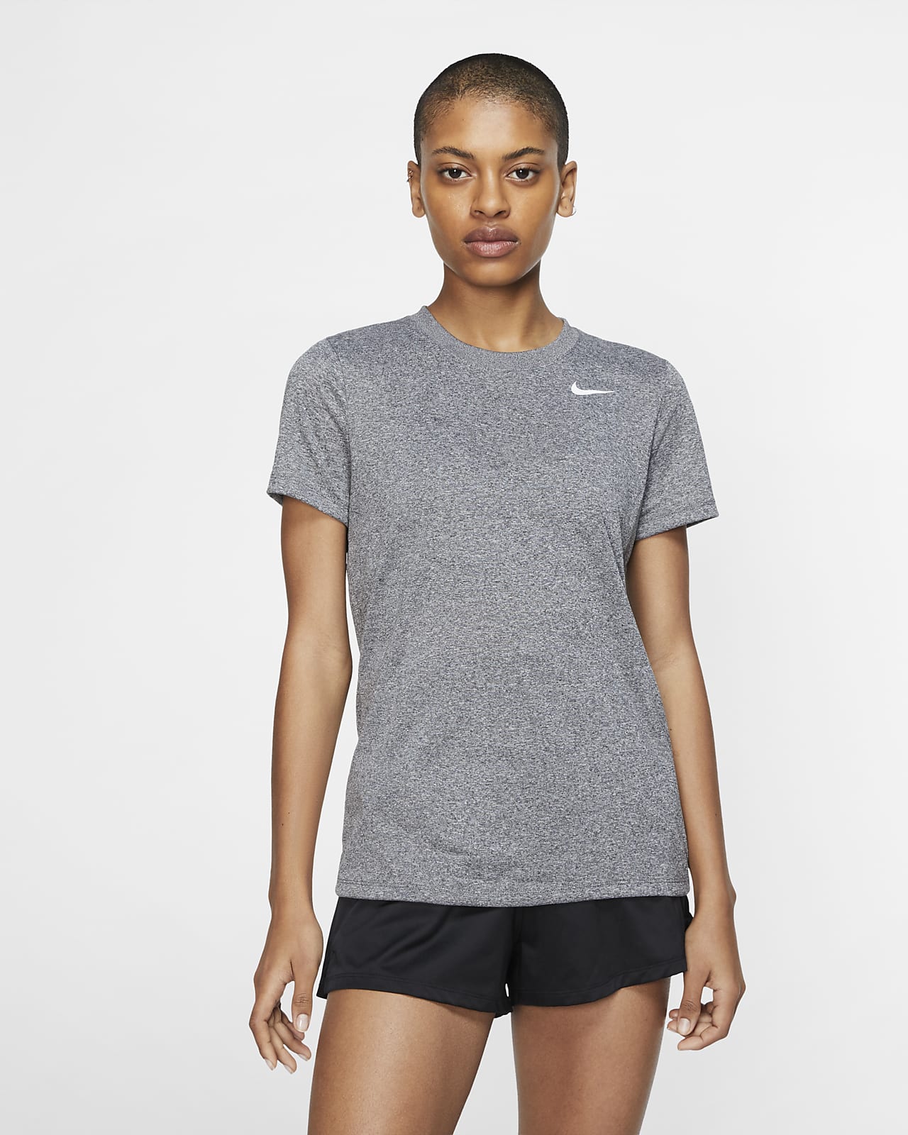 Playera de entrenamiento para mujer Nike Dri-FIT Legend. Nike.com