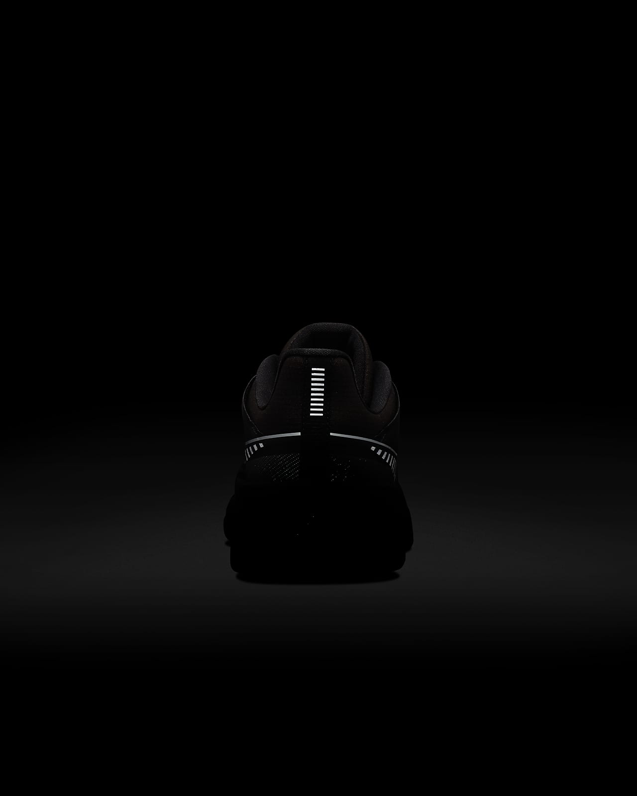 nike running legend react 2 trainers