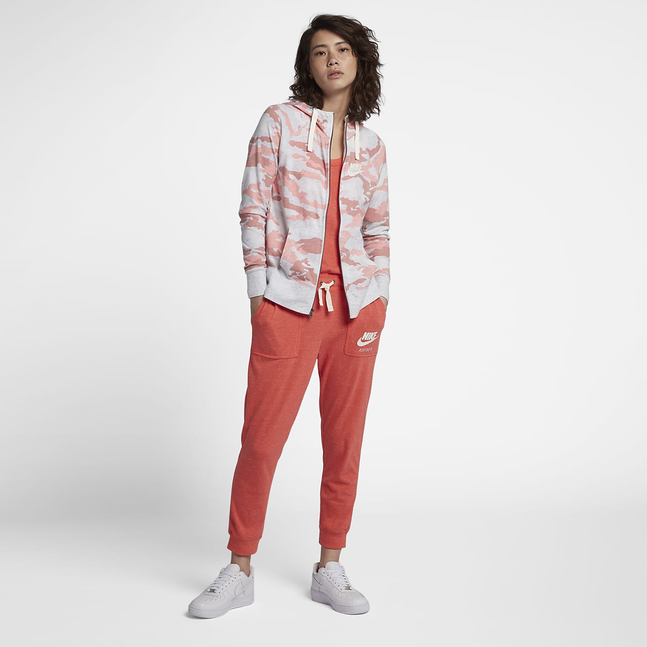 Survetement nike 2025 femme camouflage