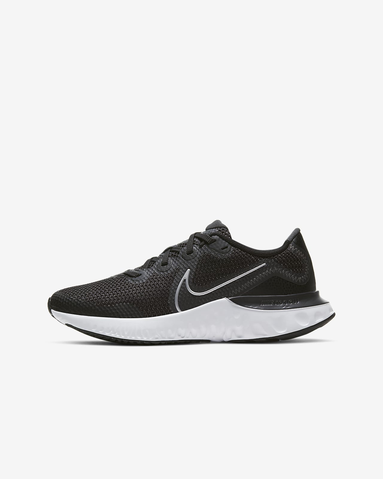 all black nike youth shoes