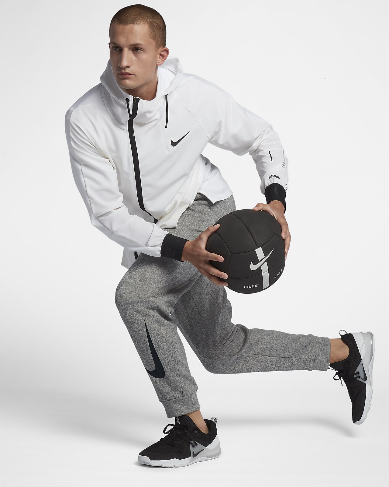 nike therma men's tapered training trousers