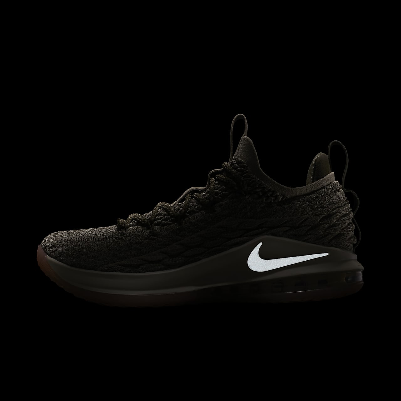 all black nike basketball shoes