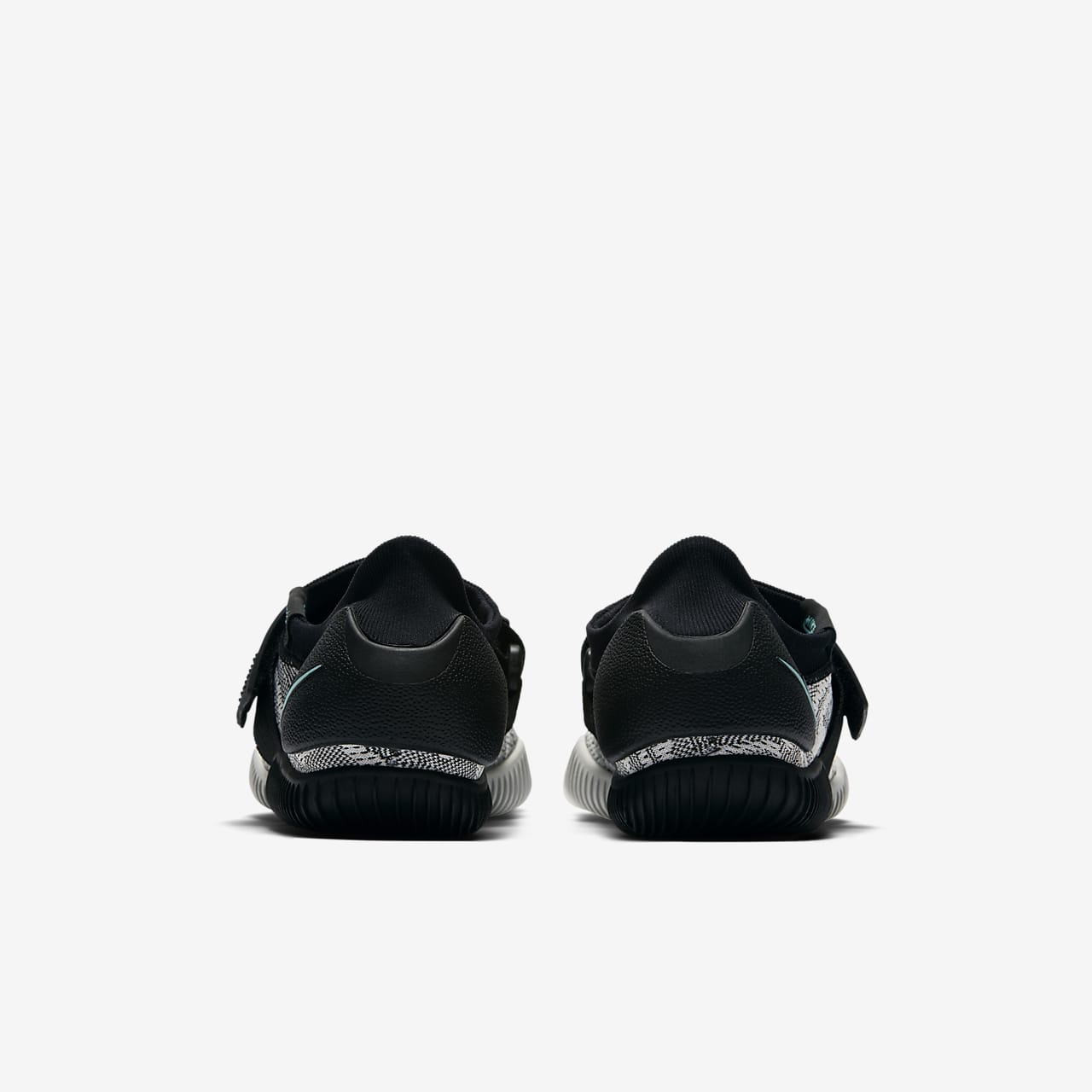 NikeLab Aqua Sock 360 QS 男鞋。Nike TW