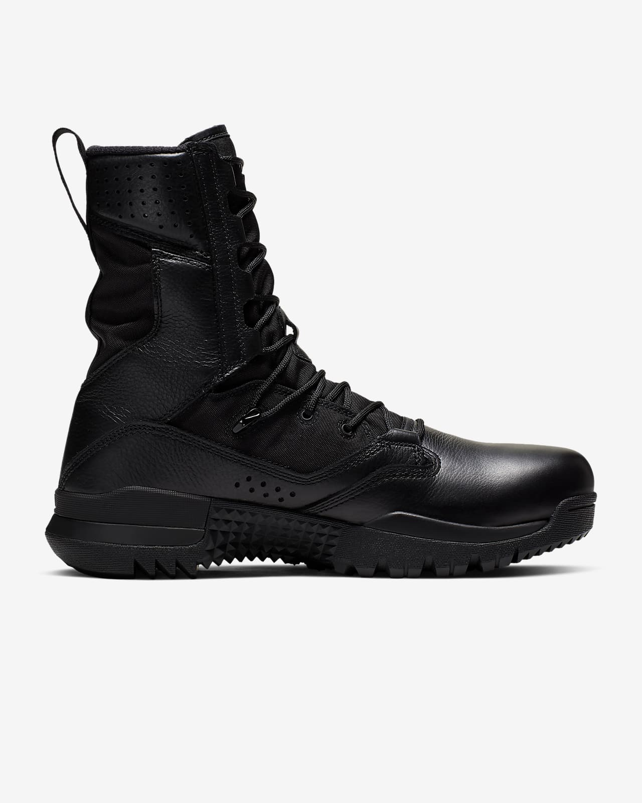 nike sfb