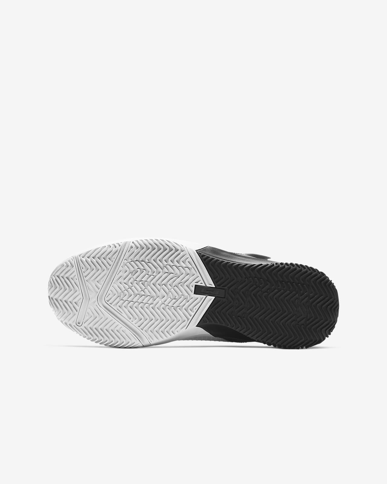lebron soldier 13 flyease black and white