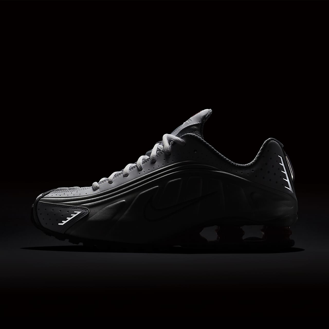 nike shox r4 price