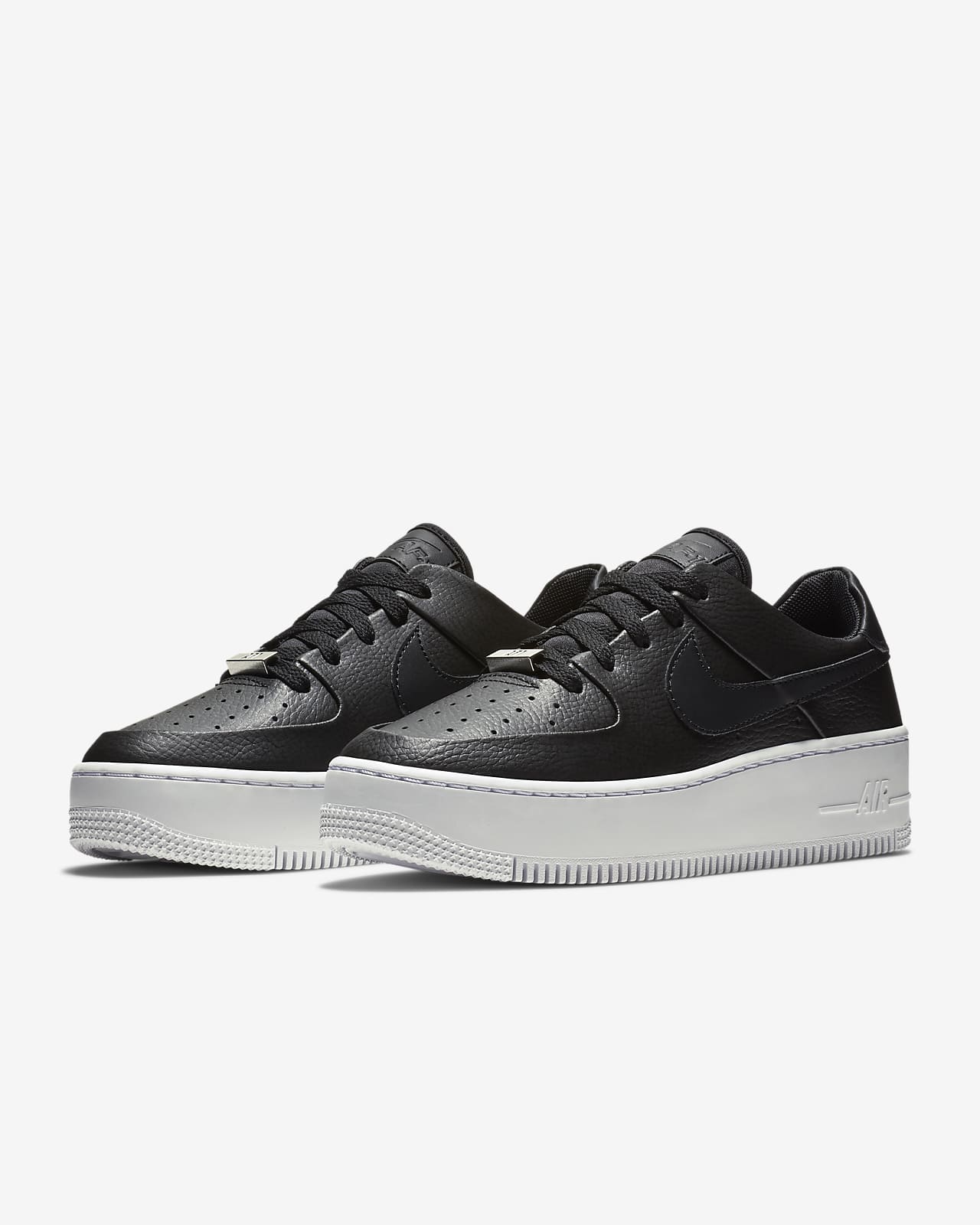 Chaussure Nike Air Force 1 Sage Low pour Femme