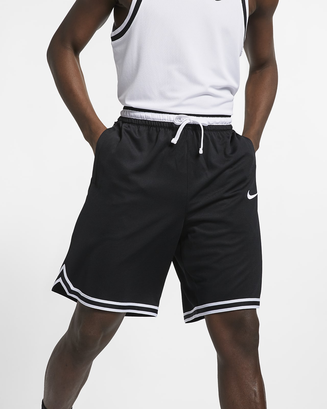 กางเกงบาสเก็ตบอลขาสั้นผู้ชาย Nike Dri-FIT DNA