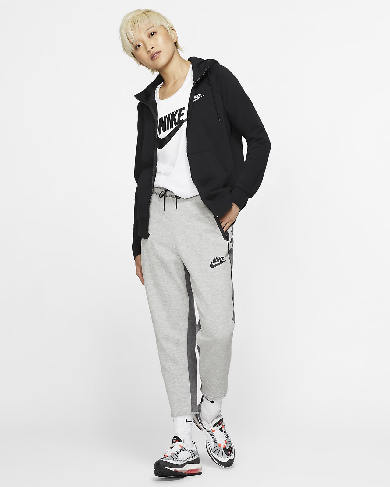 Felpa in fleece con cappuccio e zip a tutta lunghezza Nike Sportswear  Essential - Donna. Nike CH