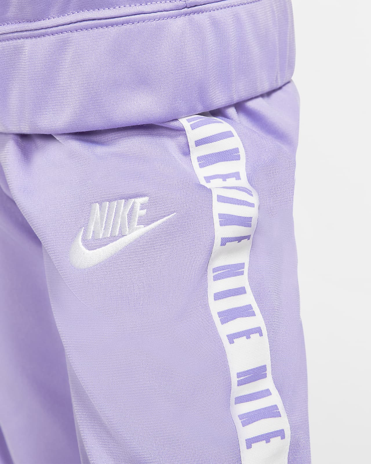 younger boys nike tracksuit