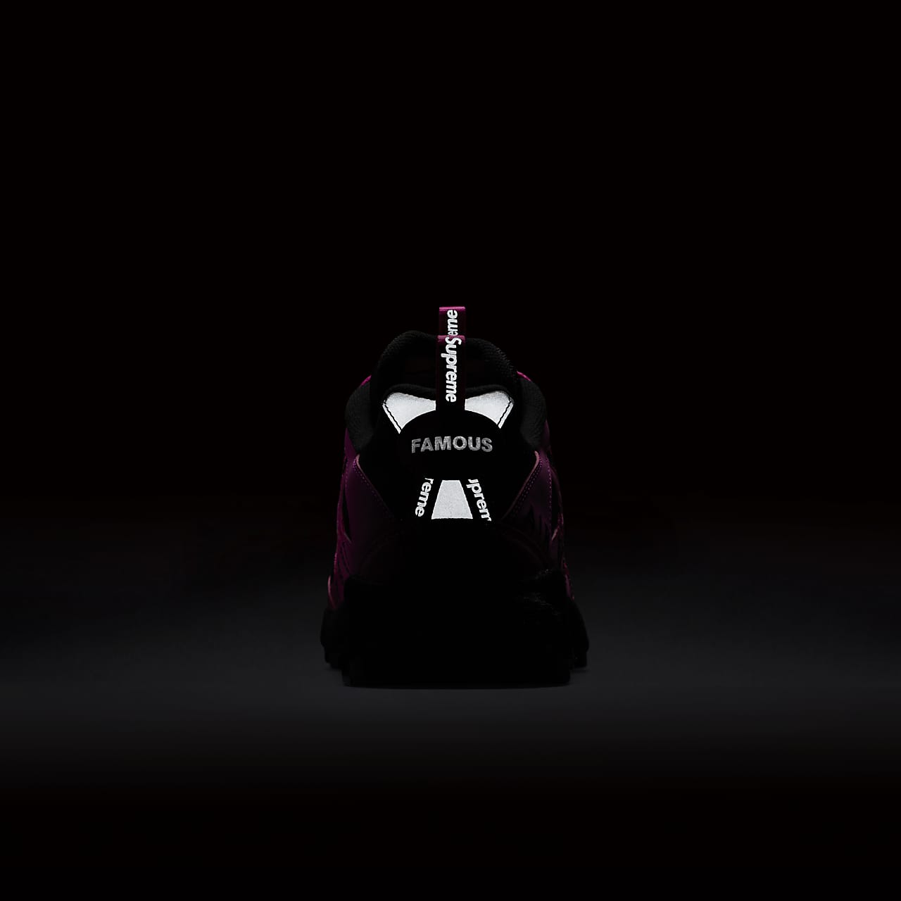 nike humara 17 supreme