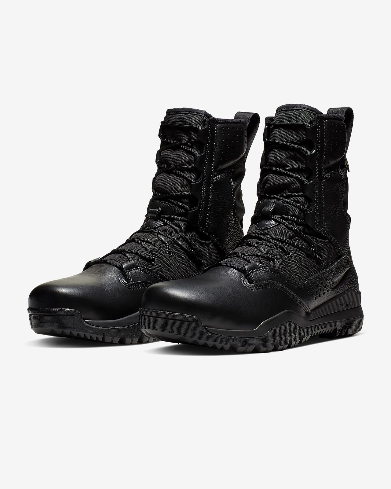 nike men's combat boots