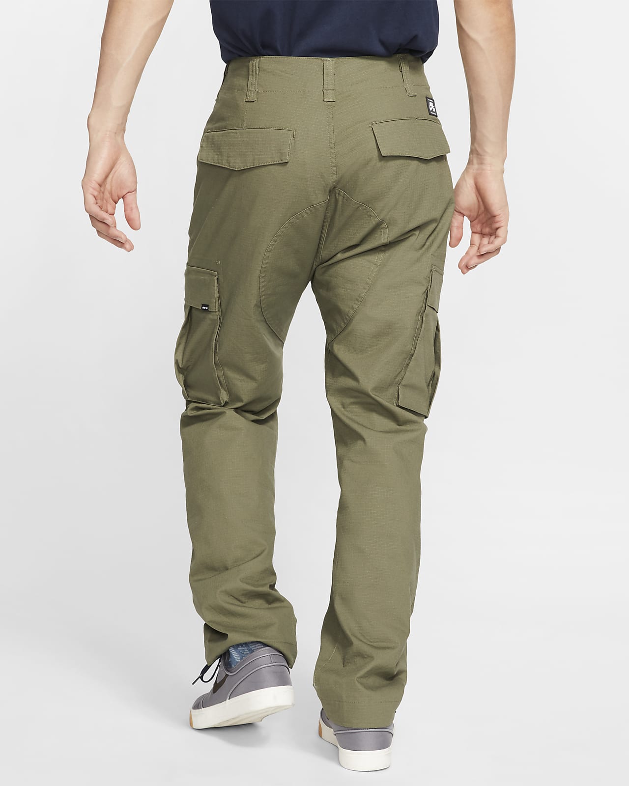 calça camuflada nike sb