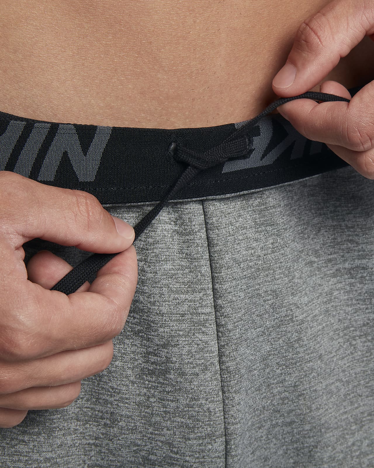 nike therma men's tapered training trousers