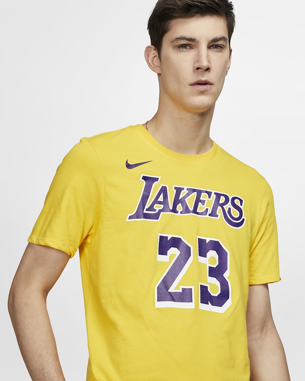 Playera de la NBA LeBron Lakers Nike Dri-FIT.