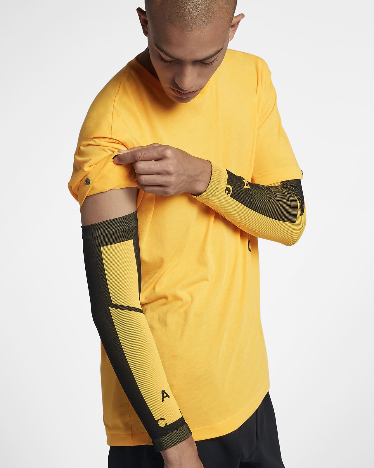 NikeLab ACG Men's Arm Sleeves. Nike PH