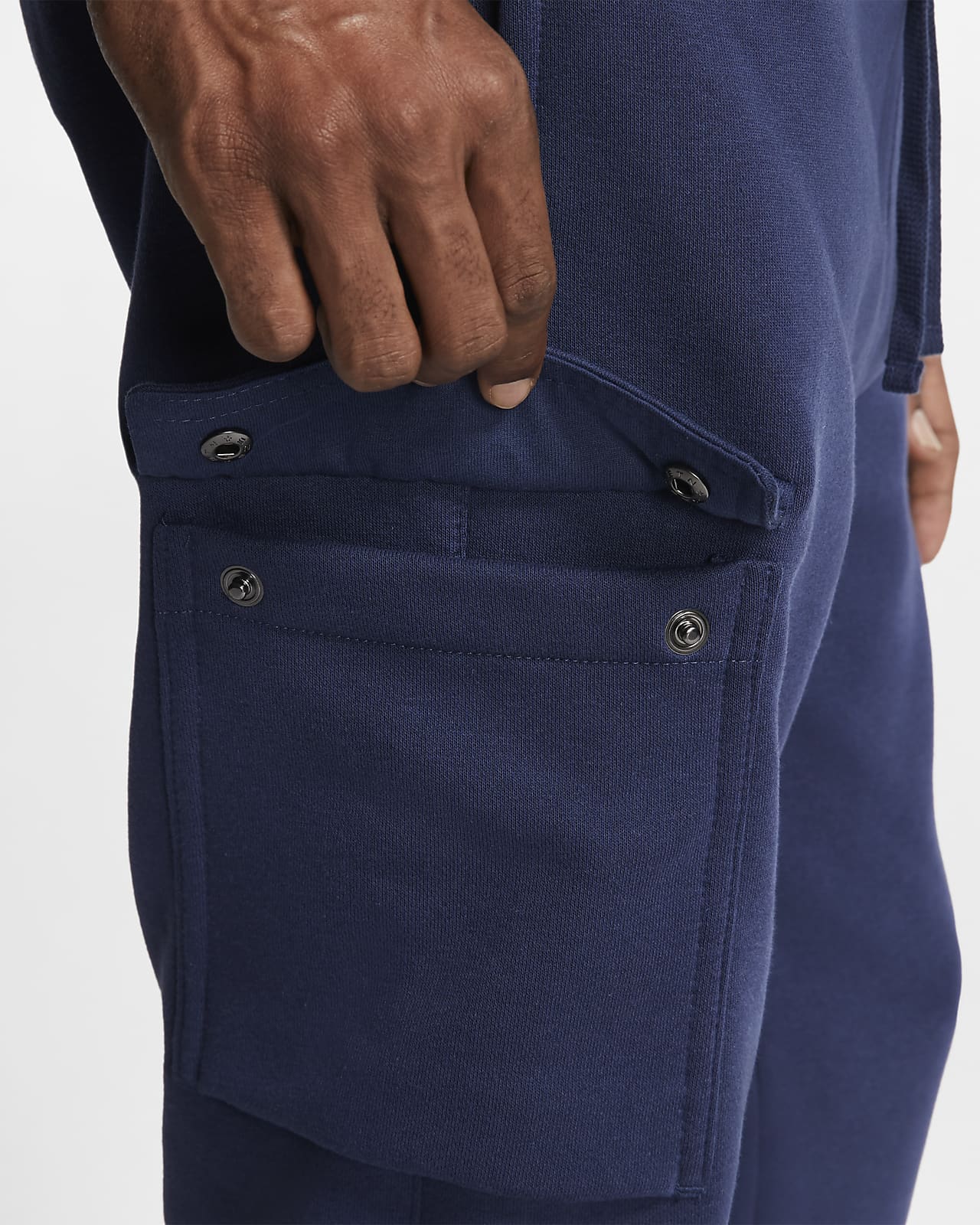 nike sportswear club cargo