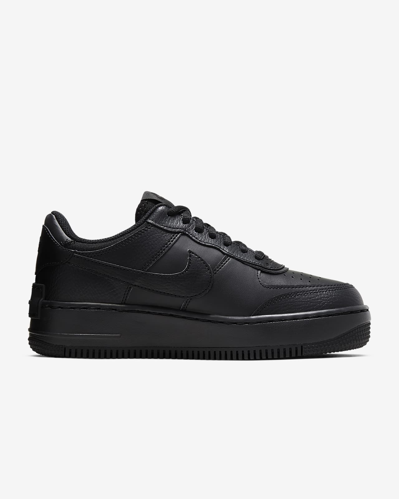 black nike shoes air force