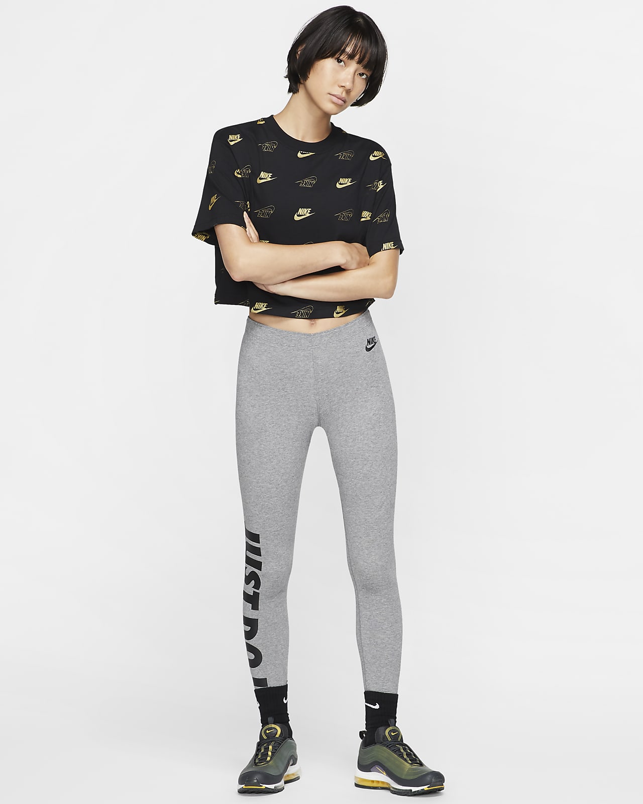 white nike crop top womens