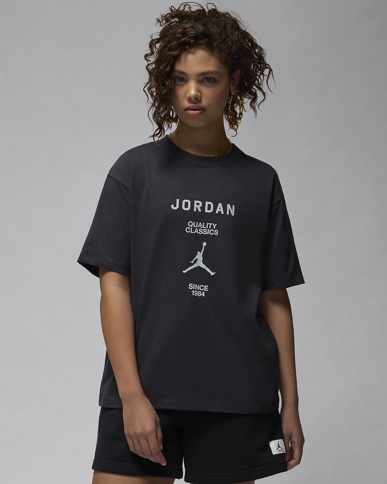 เสื้อยืดผู้หญิงทรงเกิร์ลเฟรนด์ Jordan