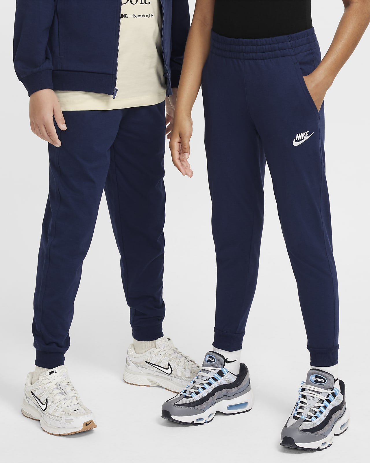 Joggers de tejido Knit para niño talla grande Nike Sportswear Club