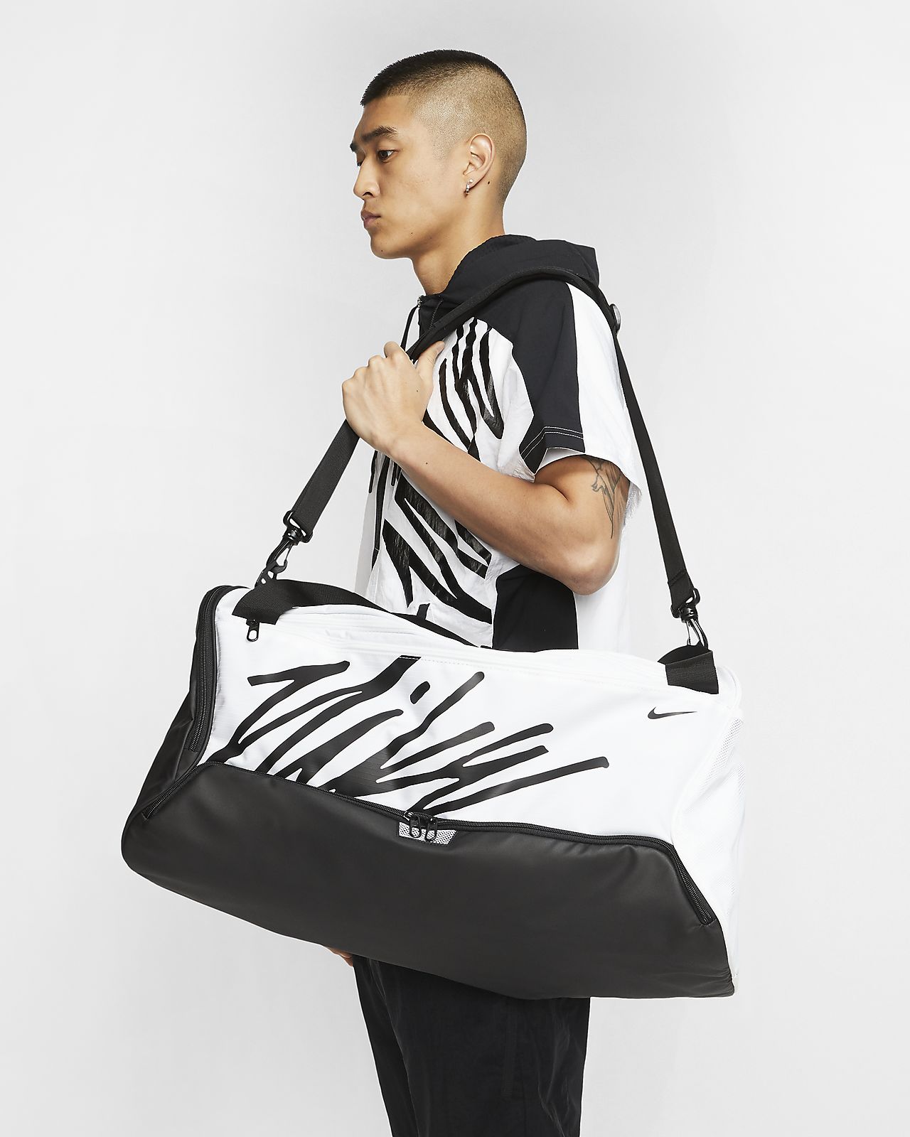 nike medium duffel bag