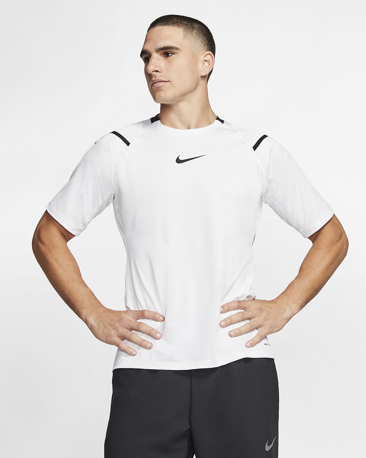 nike pro t shirt mens