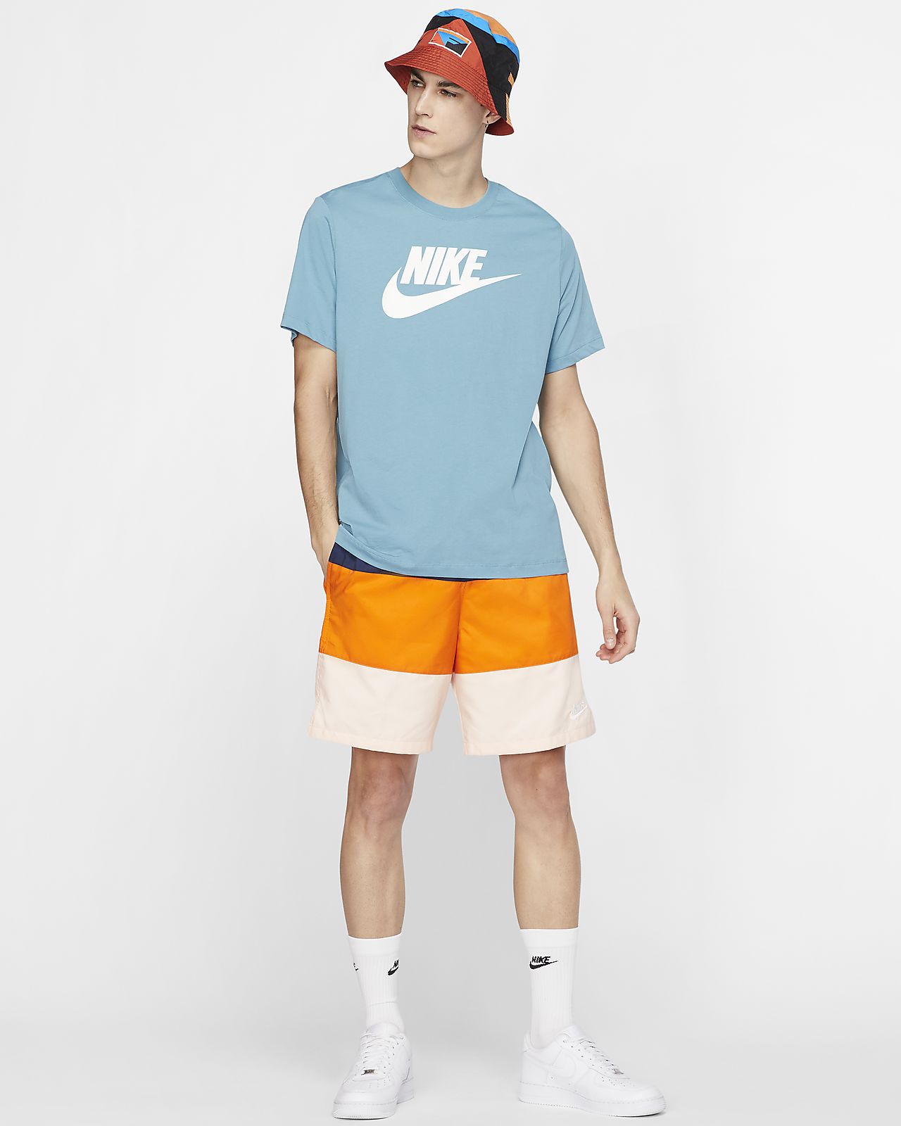 nike shorts and shirt