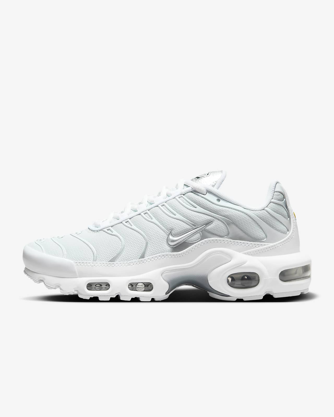 Nike Air Max Plus Women's Shoes. Nike DK