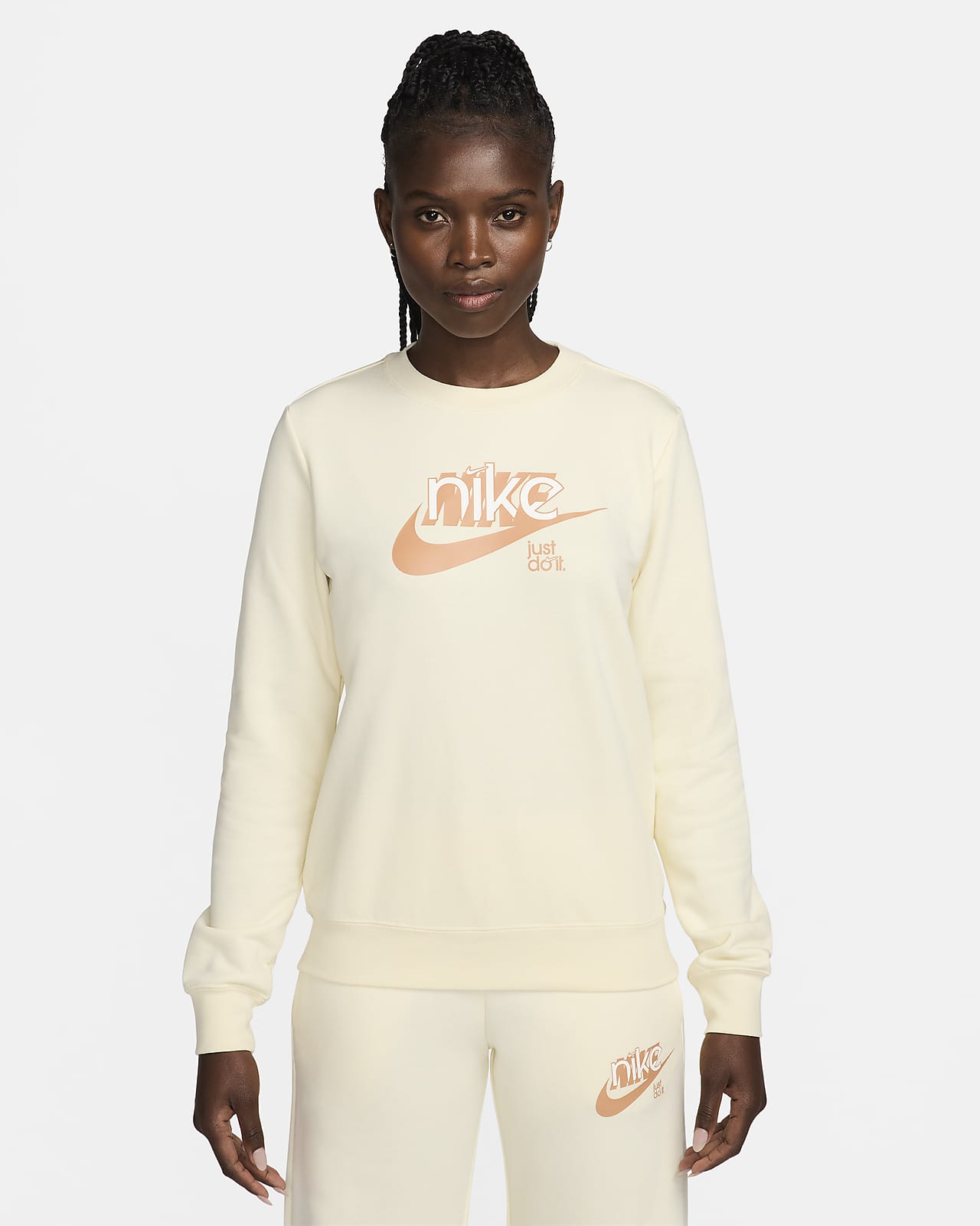 Sudadera de cuello redondo de French Terry con gráfico para mujer Nike Sportswear Club Fleece