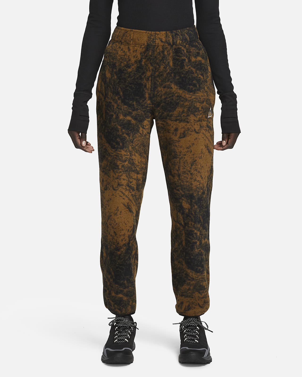 Pantaloni con stampa all-over Nike ACG Therma-FIT "Wolf Tree" - Donna