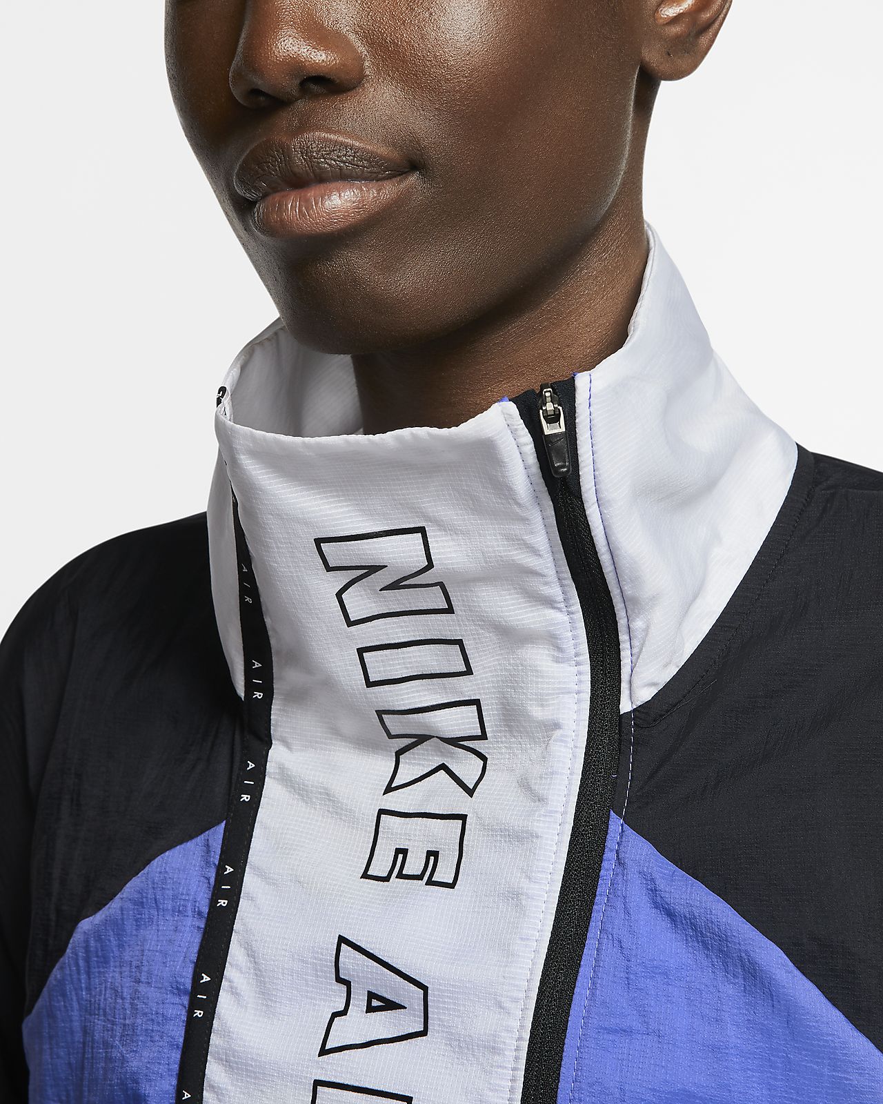 nike women's essential full zip running vest