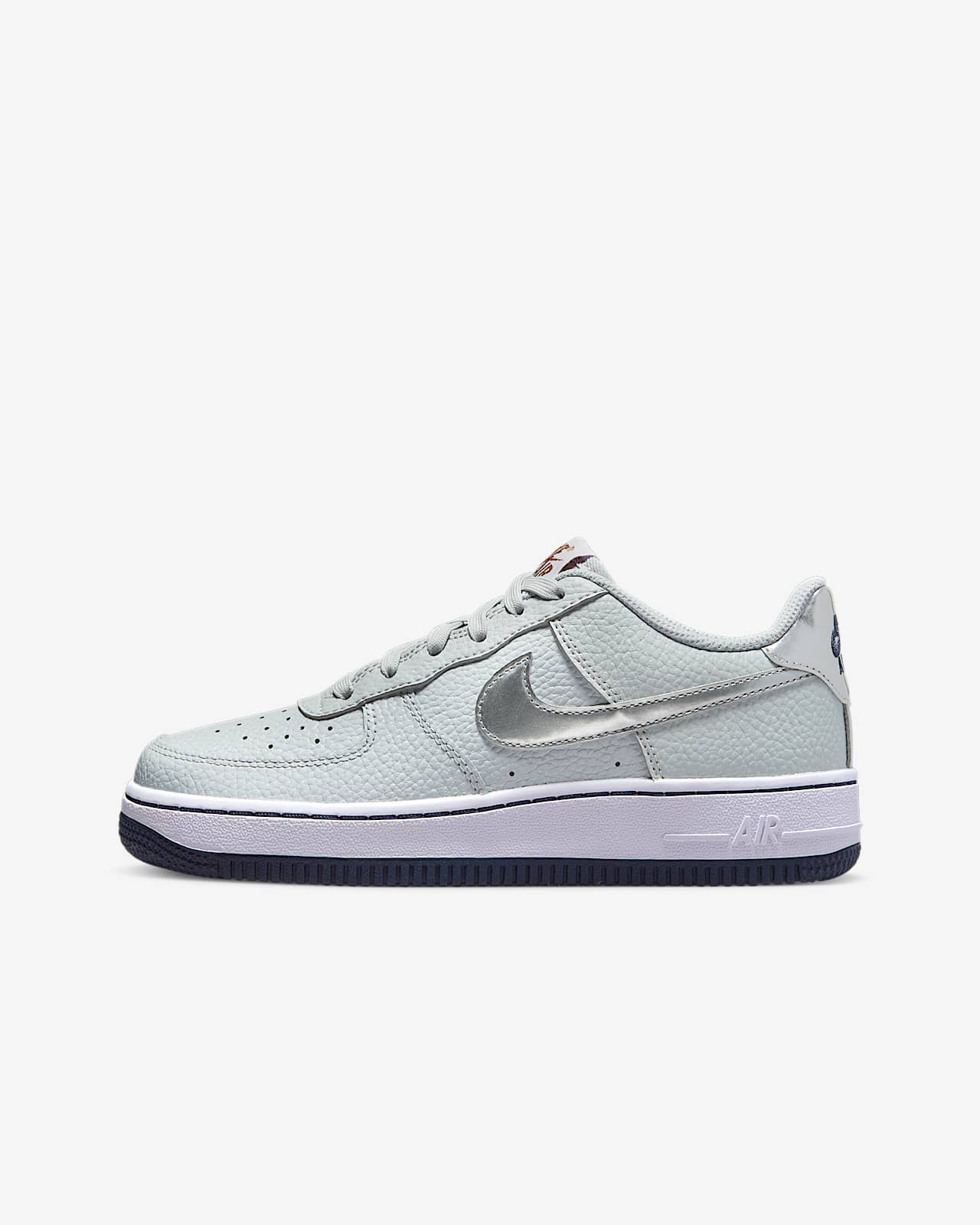 Nike Air Force 1 Older Kids' Shoes