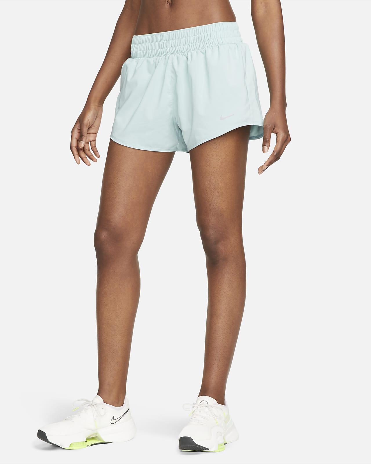 Shorts con forro de ropa interior Dri-FIT de tiro medio de 8 cm para mujer Nike One