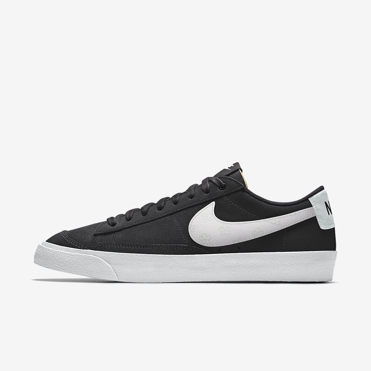 Specialdesignad sko Nike Blazer Low '77 By You för män