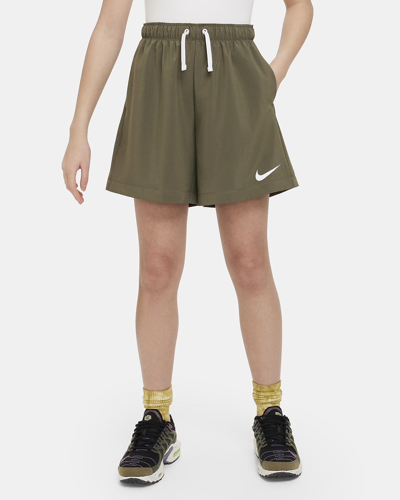 Nike Sportswear Trend Older Kids' (Girls') High-waisted Woven Shorts