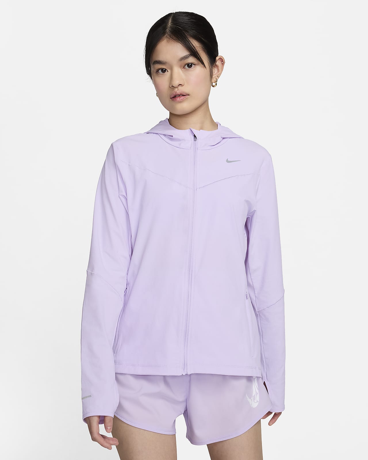 เสื้อแจ็คเก็ตวิ่งผู้หญิง Nike Swift UV