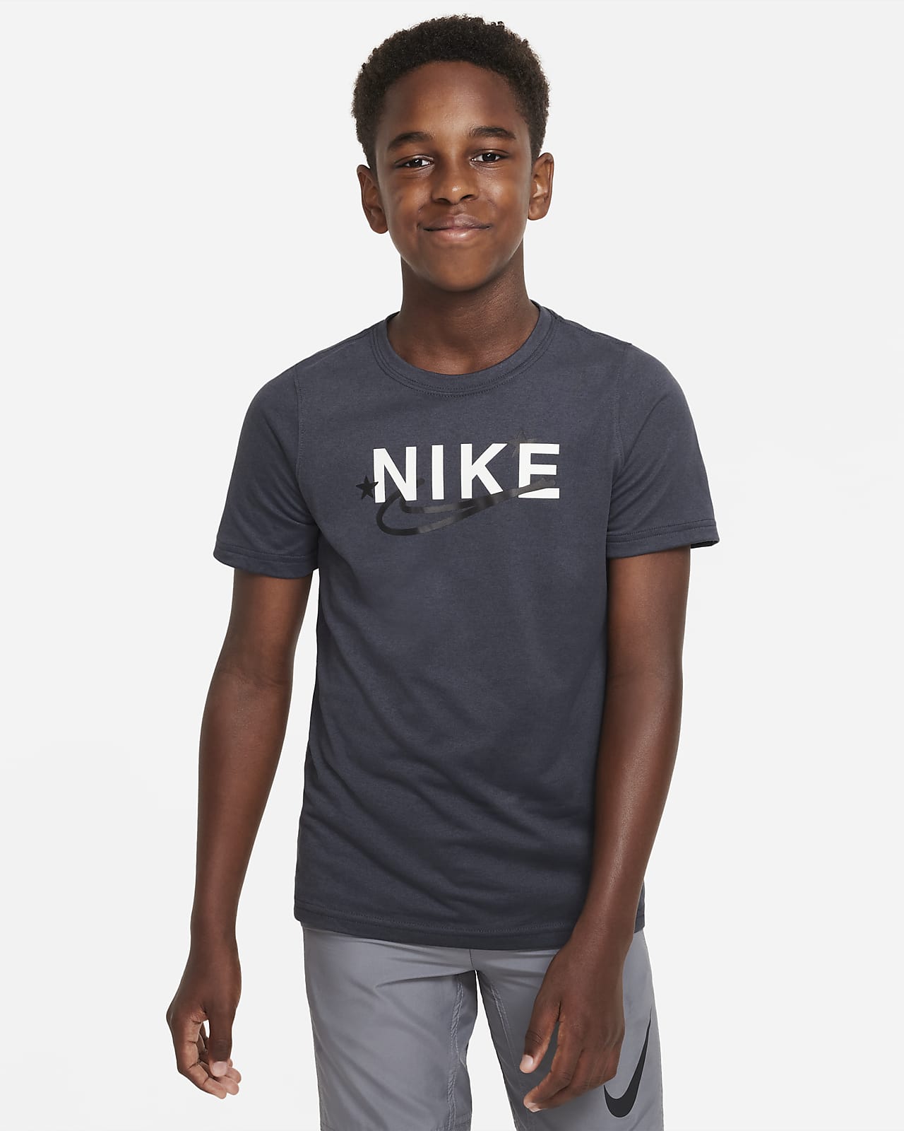 Nike Dri-FIT Older Kids' (Boys') Training T-Shirt. Nike GB