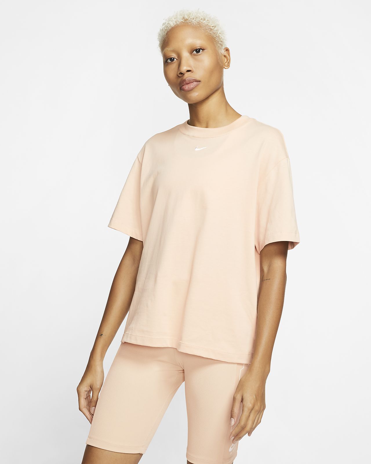 nike sportswear essential women's logo short sleeve top