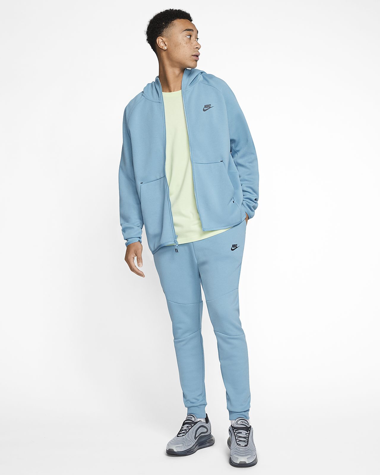 nike tech fleece hoodie and pants