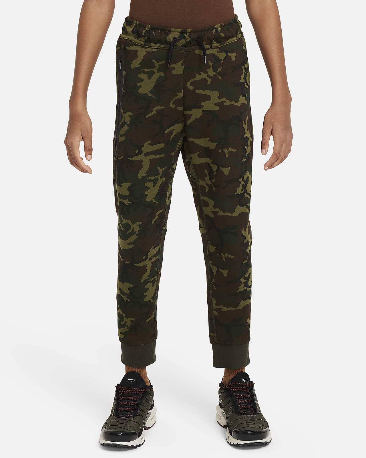 Nike Sportswear Tech Fleece Older Kids' (Boys') Camo Joggers. Nike BE