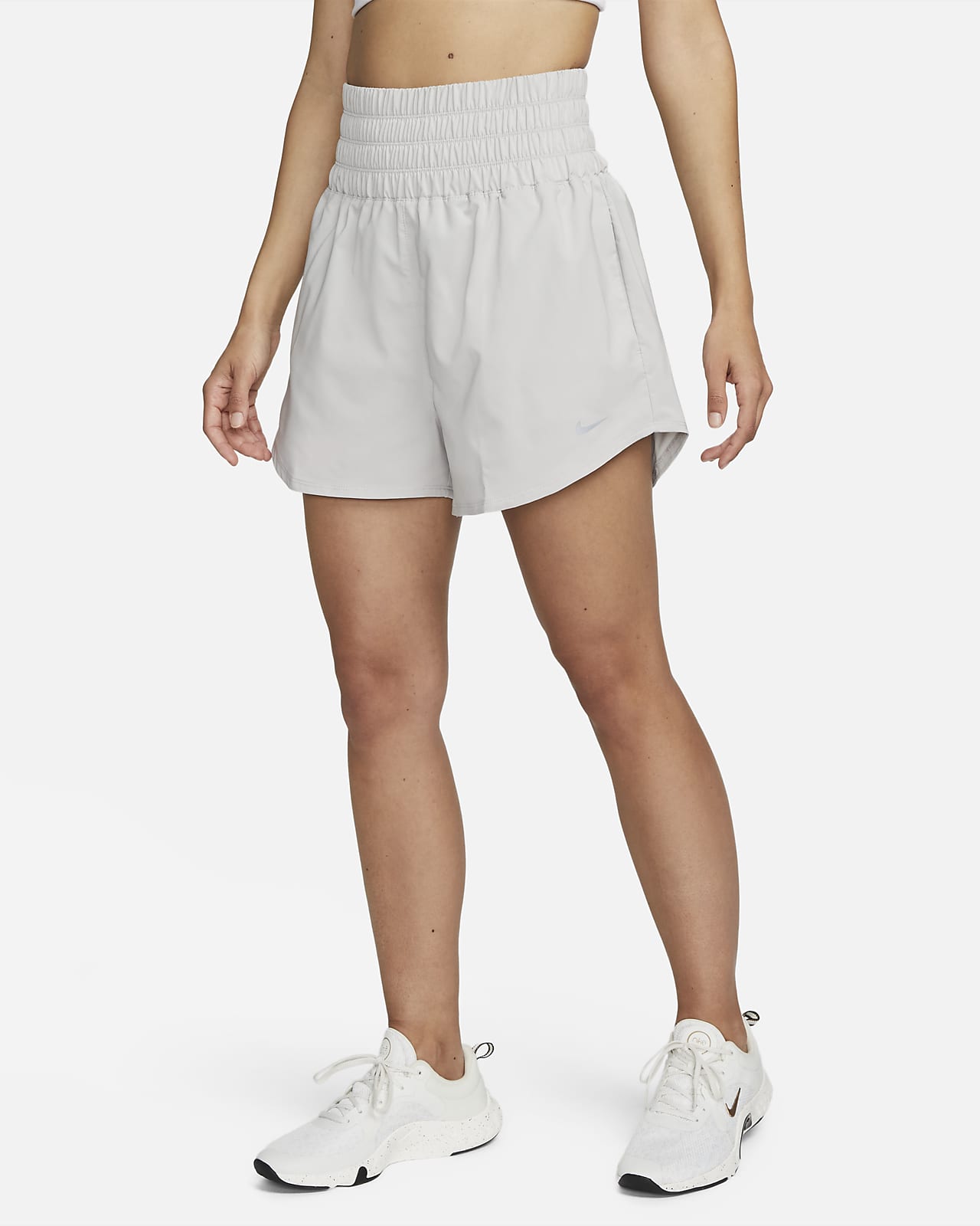 Shorts con forro de ropa interior Dri-FIT de tiro ultraalto de 8 cm para mujer Nike One