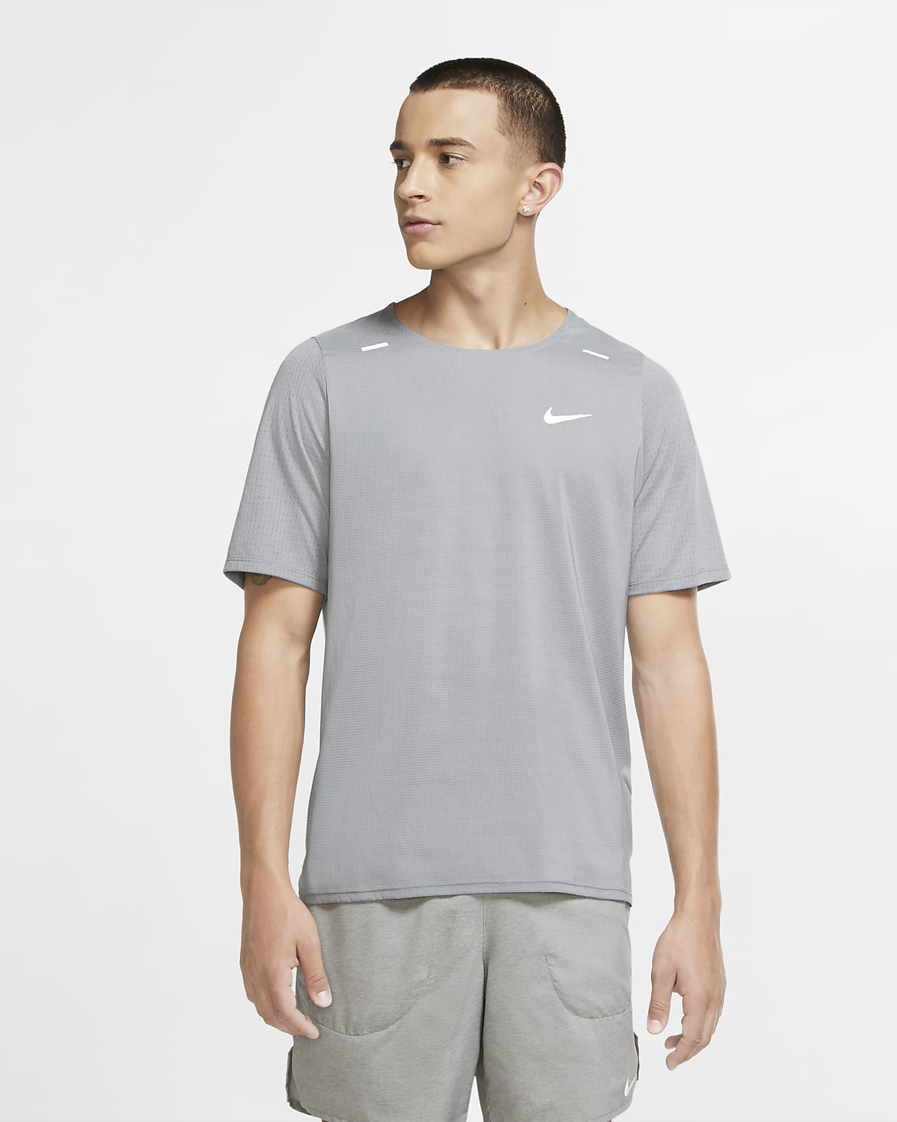 nike breathe rise 365 top