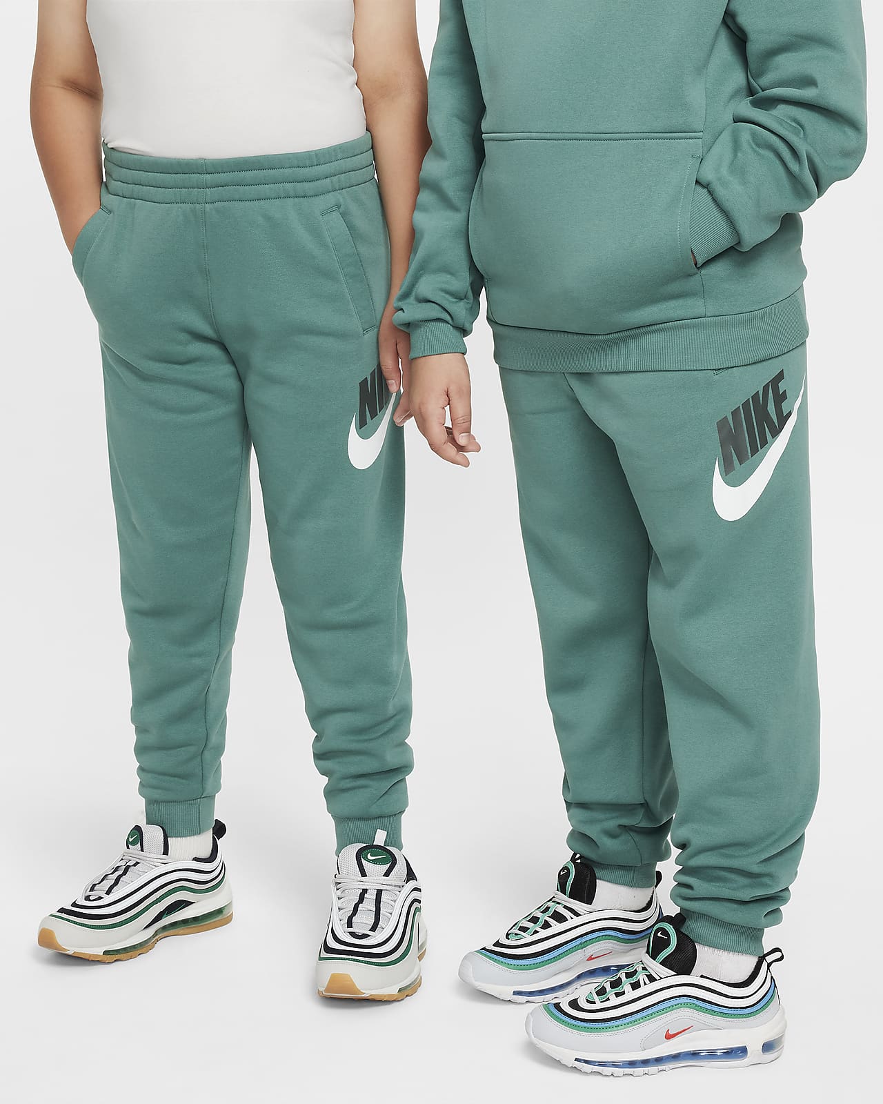 Joggers para niños talla grande (talla amplia) Nike Club Fleece