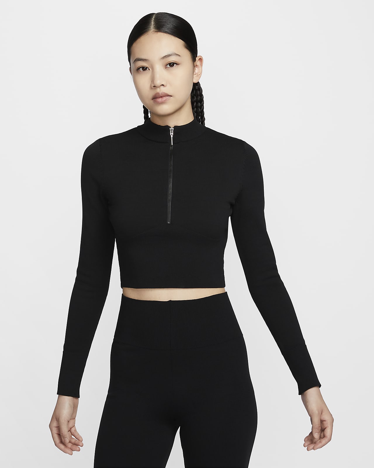เสื้อสเวตเตอร์ซิปสั้นเอวลอยแขนยาวทรงเข้ารูปผู้หญิง Nike Sportswear Chill Knit