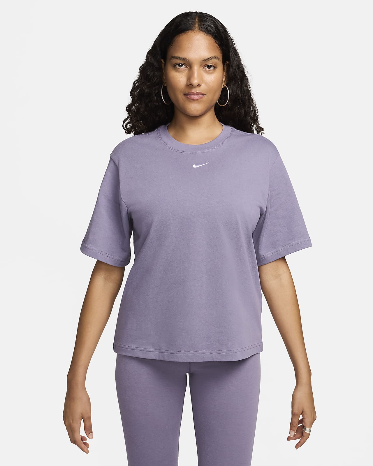 Playera de corte cuadrado para mujer Nike Sportswear Essential
