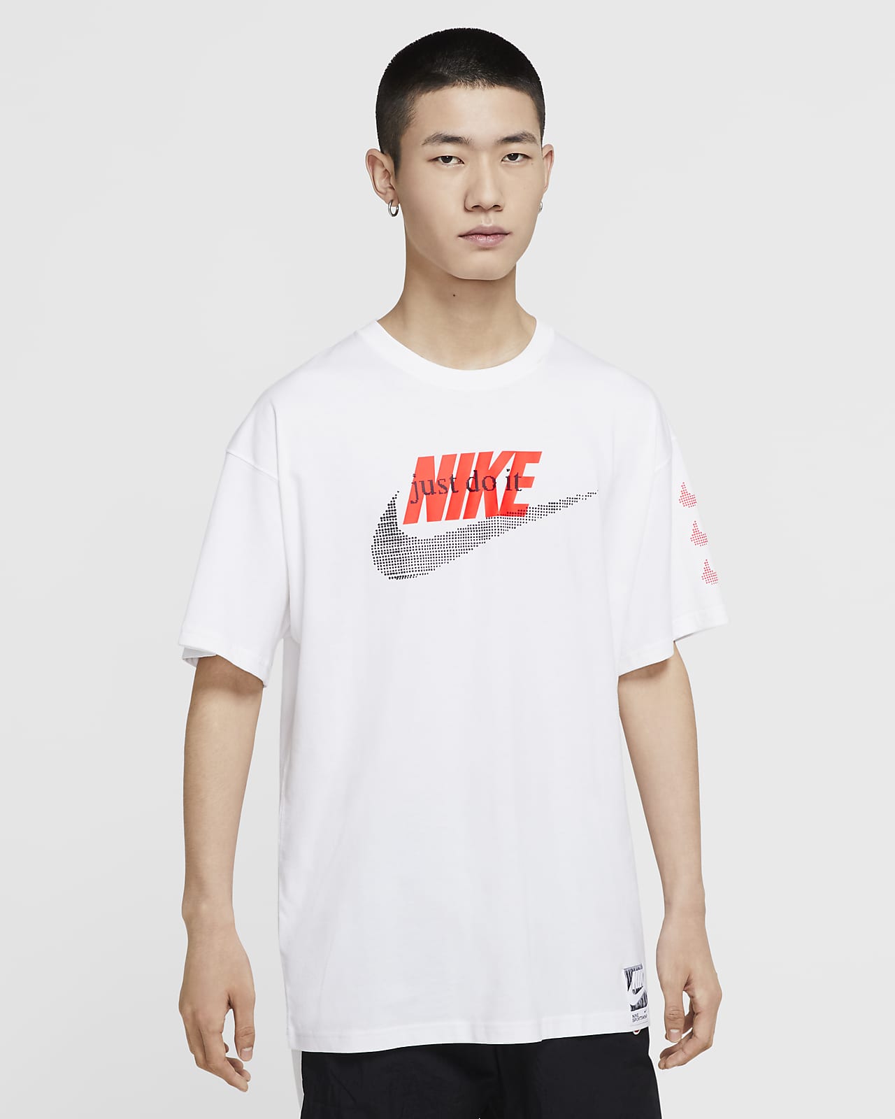 Download Nike Sportswear Men's T-Shirt. Nike PH
