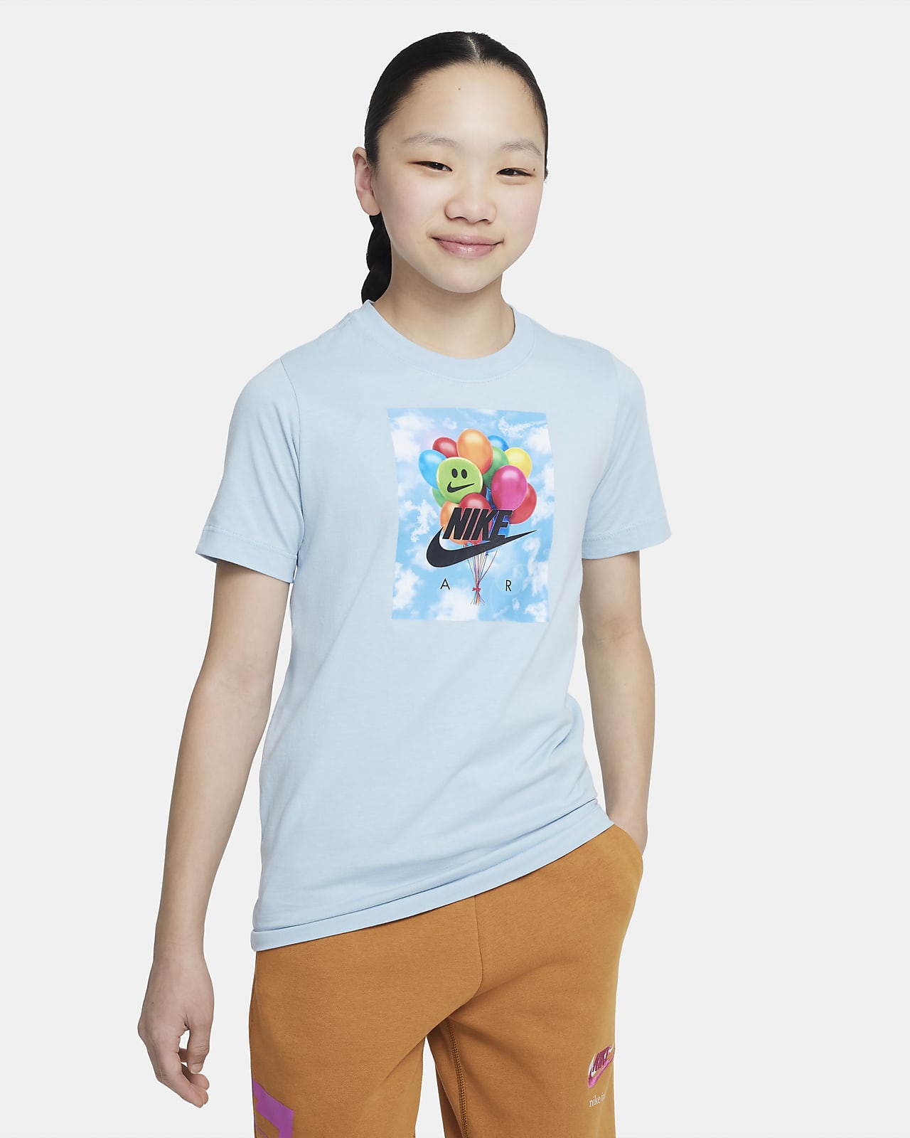 Nike Sportswear Older Kids' T-Shirt