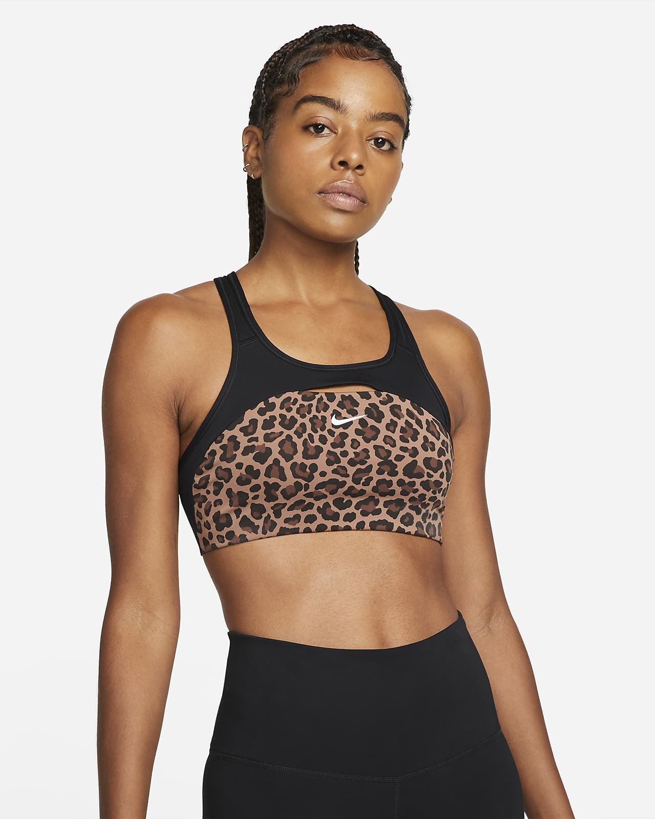 Bra deportivo con estampado de leopardo sin almohadilla de media sujeción para mujer Nike Dri-FIT Swoosh
